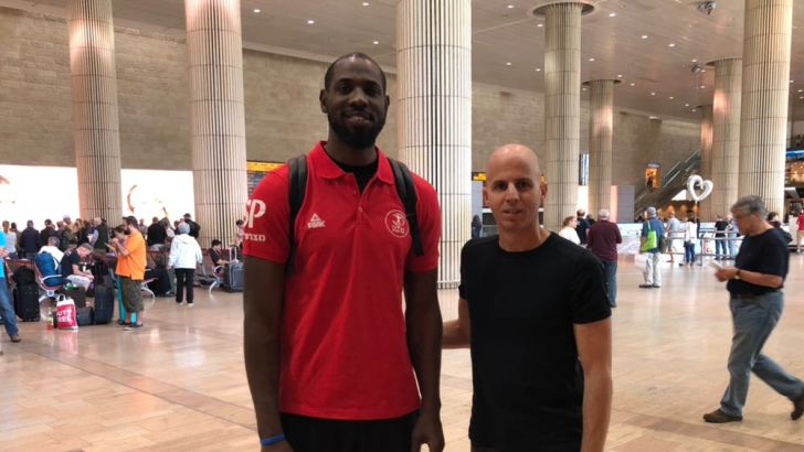 אחמד ניבינס