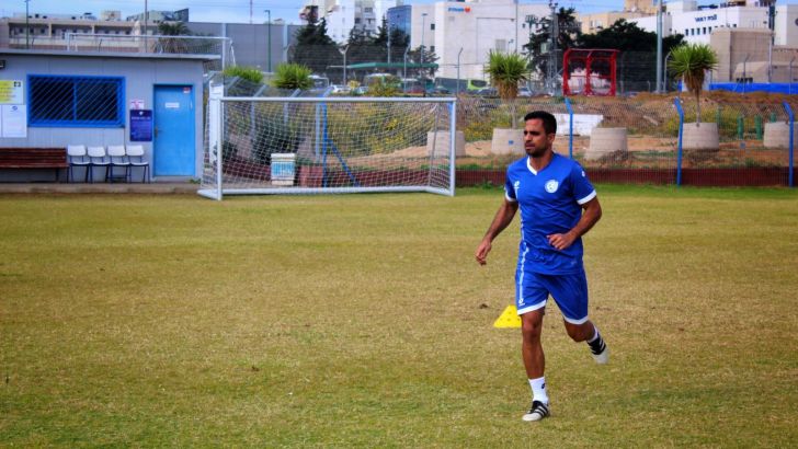 אייל משומר באימון הפועל אשקלון