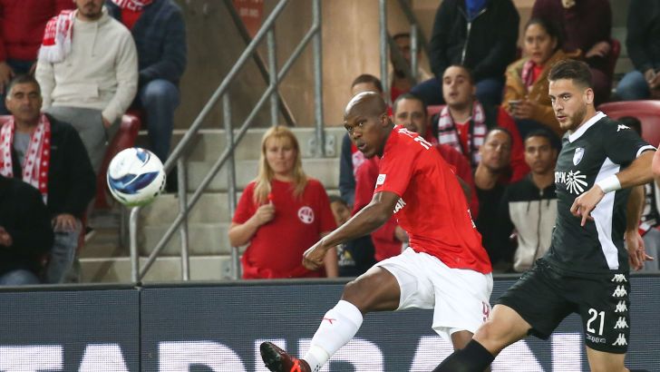 טוני וואקמה