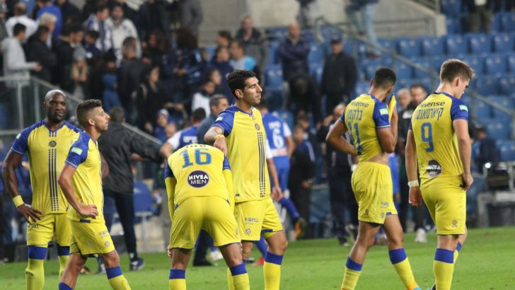 שחקני מכבי תל אביב מאוכזבים