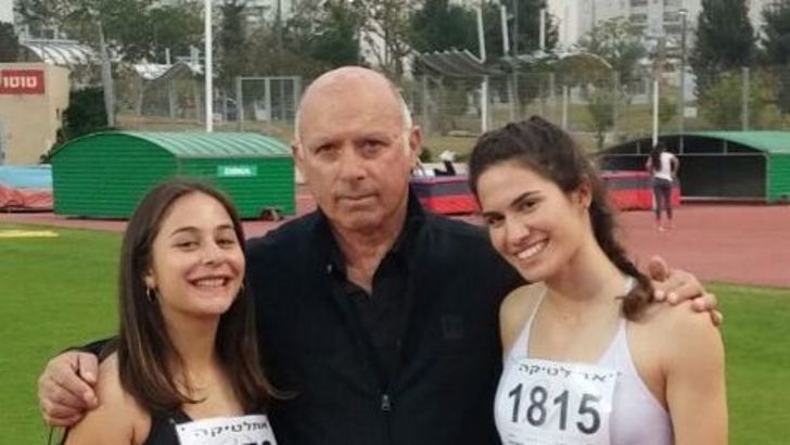 גל קדמון (מימין) ומאמנה