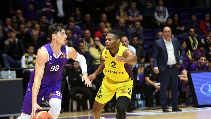 יפתח זיו מול קורי וולדן