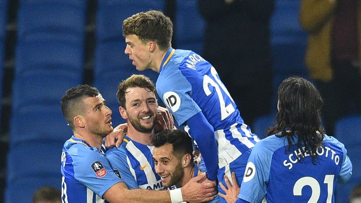 שחקני ברייטון חוגגים