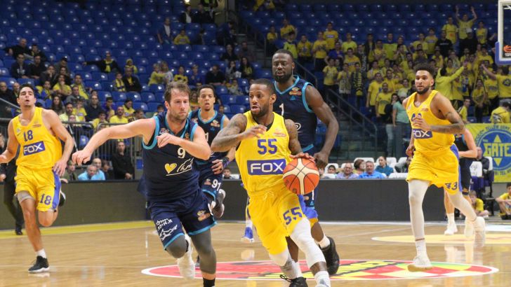 פייר ג'קסון מול ניב ברקוביץ'