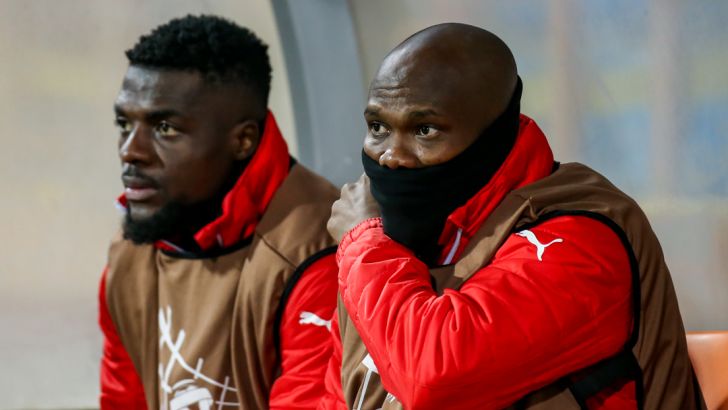 טוני וואקמה וג'ון אוגו