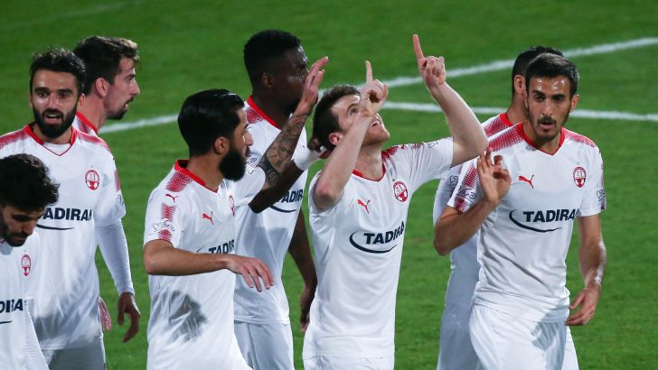 שחקני באר שבע חוגגים