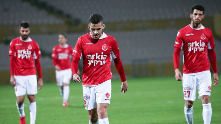 שחקני הפועל תל אביב מאוכזבים