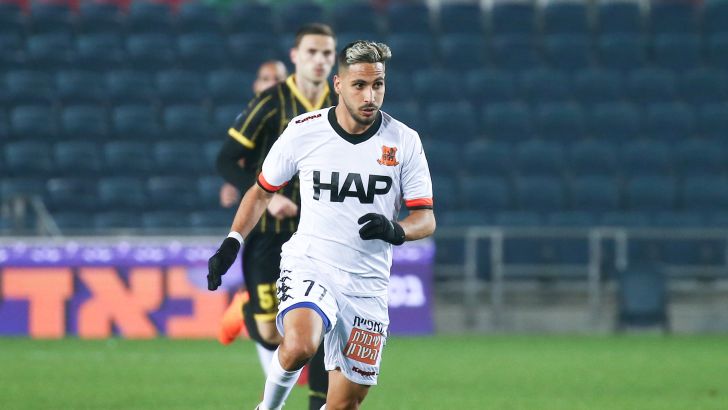 אלמוג בוזגלו