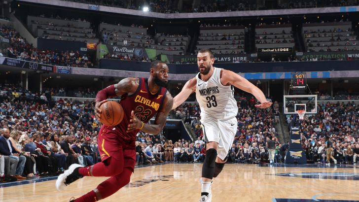 לברון ג'יימס מול מארק גאסול