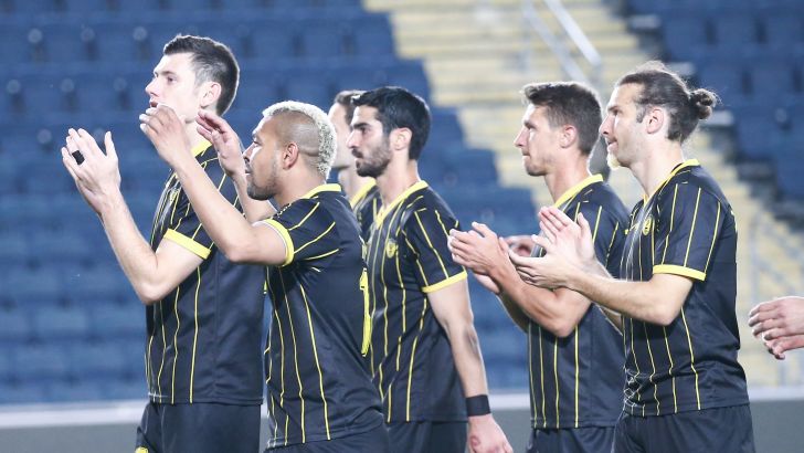 קלאודמיר ושחקני בית"ר