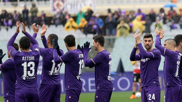 שחקני פיורנטינה זוכרים את דוידה אסטורי