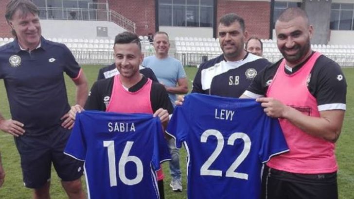 ערן לוי עם דיא סבע