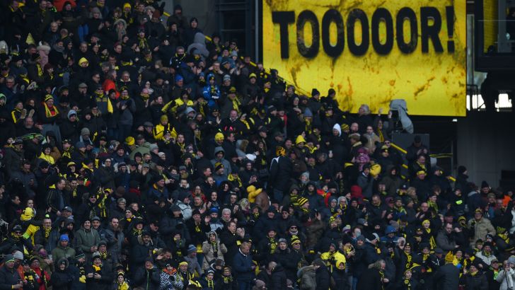 שחקני בורוסיה דורטמונד חוגגים