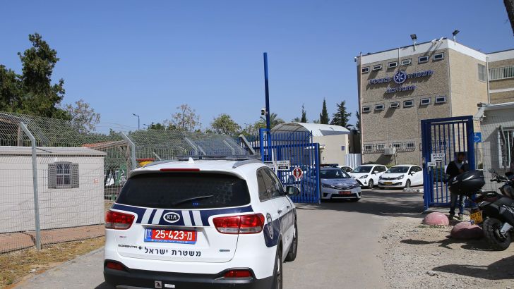 ניידת משטרה