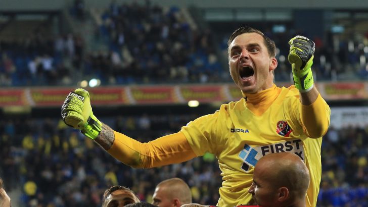 ארנסטס שטקוס חוגג