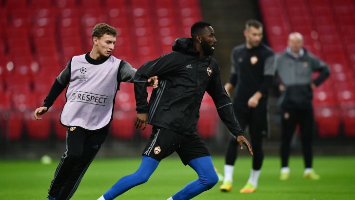 לאסינה טראורה