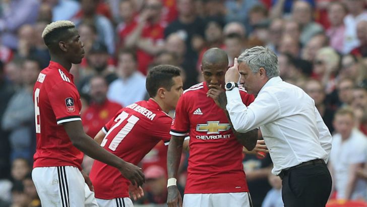 ז'וזה מוריניו עם פול פוגבה