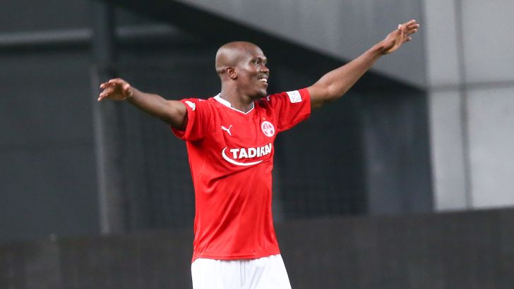 טוני וואקמה