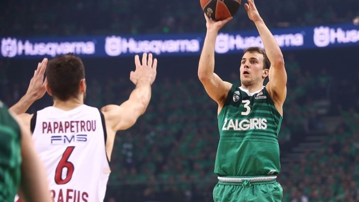 קווין פנגוס