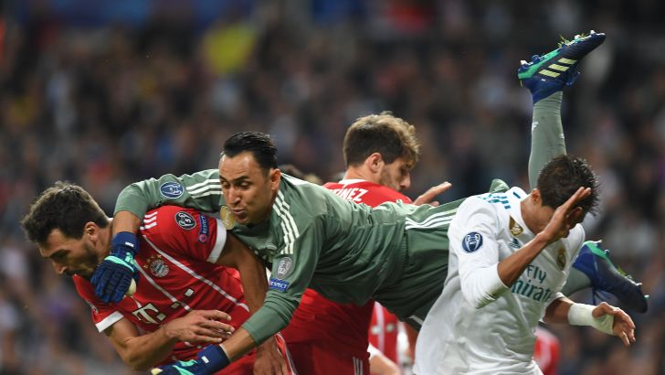 קיילור נבאס