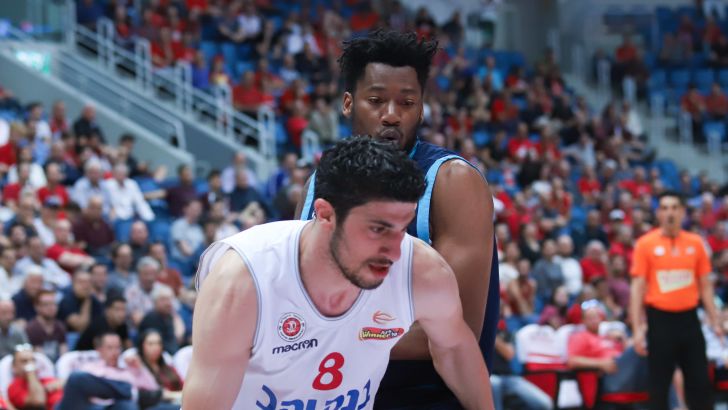 ליאור אליהו