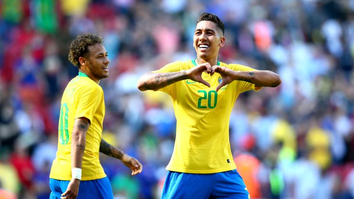 פירמינו חוגג עם ניימאר