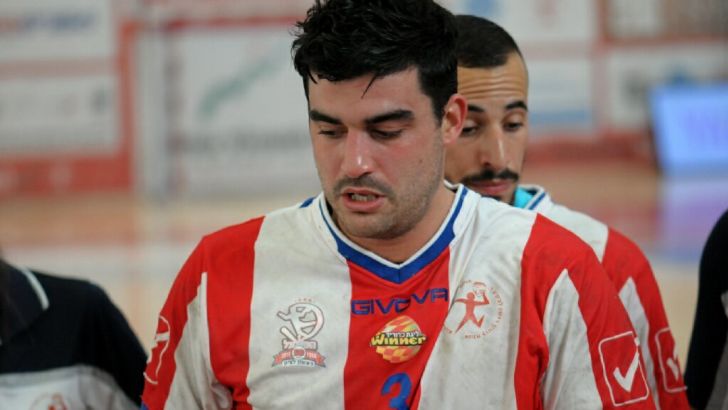 דניאל שקלים