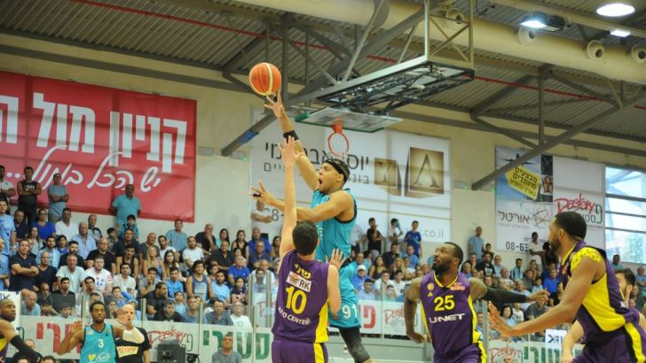 רוזפלט מעל פניני