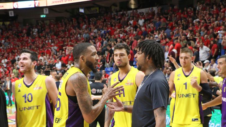 גלן רייס ג'וניור עם ג'ורדן המילטון