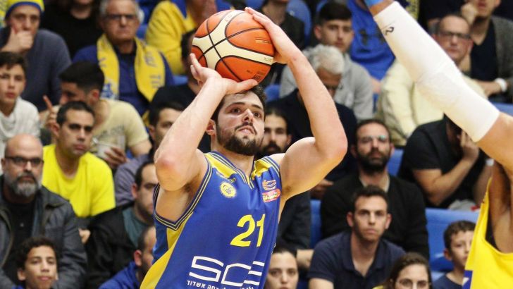 טראוויס ווריק