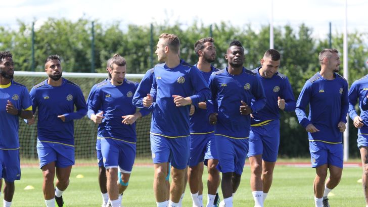 מאוויס צ'יבוטה, דן גלזר, שון גולדברג