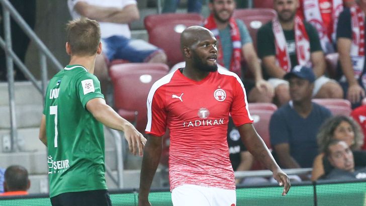 ז'וליאן סטו