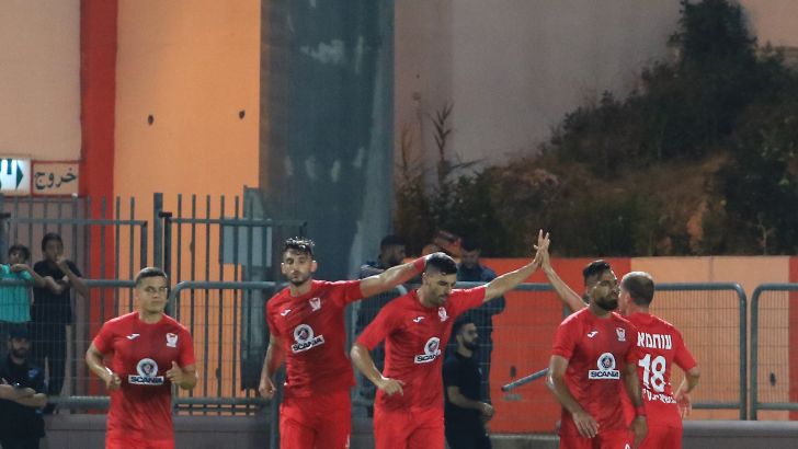 שחקני בני סכנין חוגגים