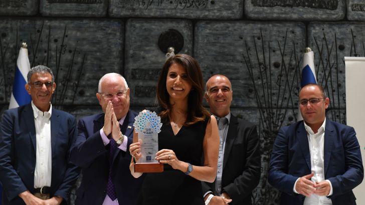 אלונה ברקת, רובי ריבלין