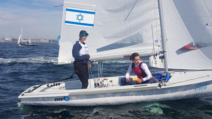 גילי כהן נעה לסרי