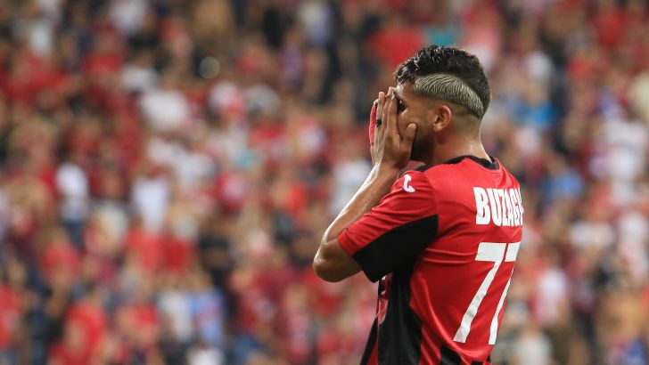 אלמוג בוזגלו