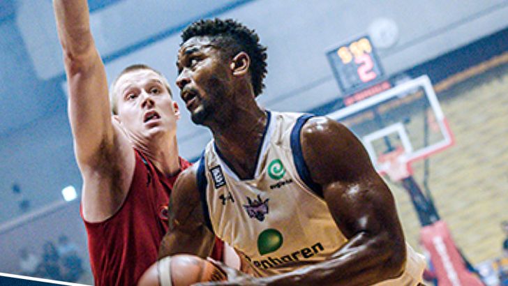 הילטון ארמסטרונג