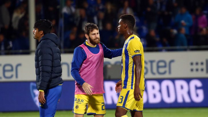 שרן ייני, ז'איר אמאדור