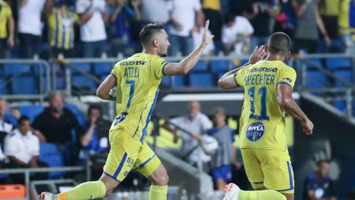 שכטר ואצילי חוגגים