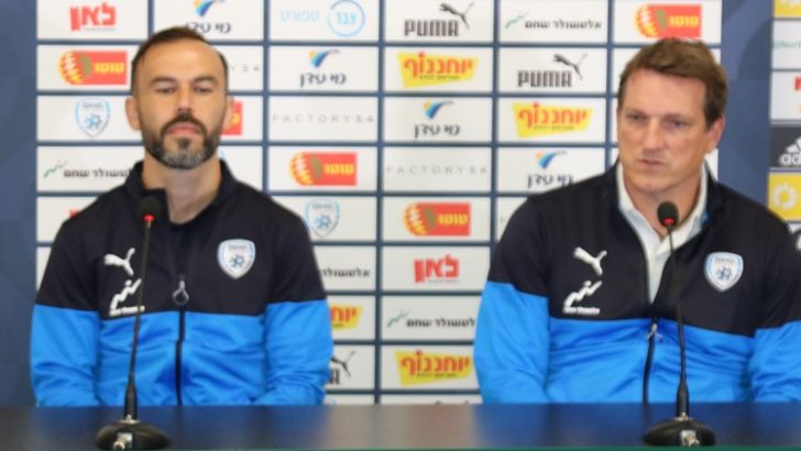 אנדי הרצוג עם ביברס נאתכו