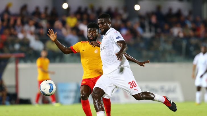 ג'ון אוגו עם לאונרדו אווסו