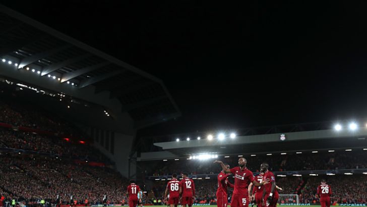 שחקני ליברפול חוגגים