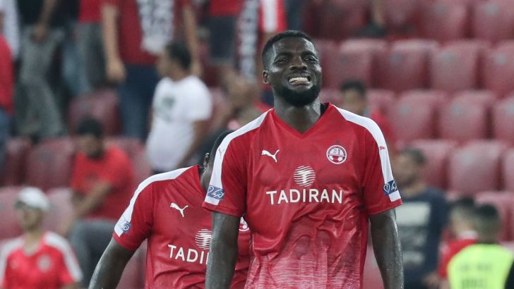 ג'ון אוגו עם נייג'ל האסלביינק