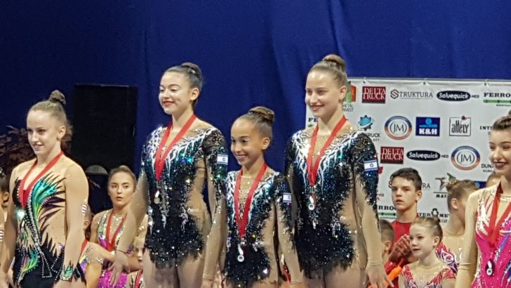 שי חורש, שיר אדרי וליה קורקוס