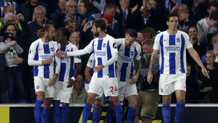 שחקני ברייטון חוגגים