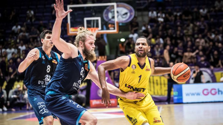 קאליף וואייט