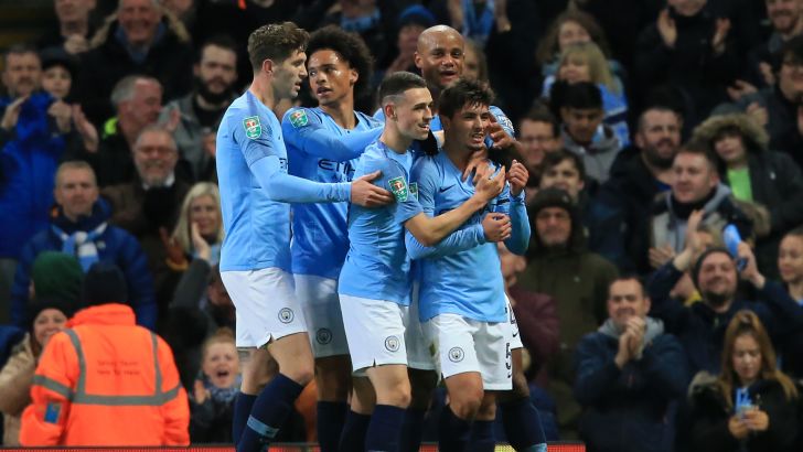 שחקני מנצ'סטר סיטי חוגגים