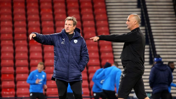 אנדי הרצוג, אלון חזן