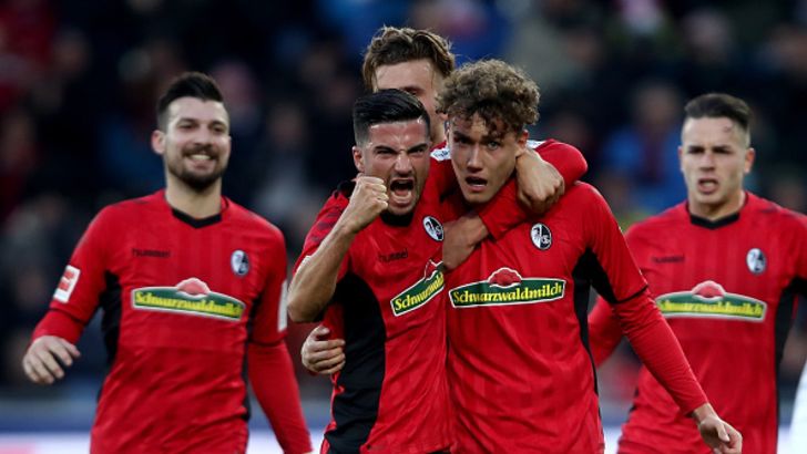 שחקני פרייבורג חוגגים