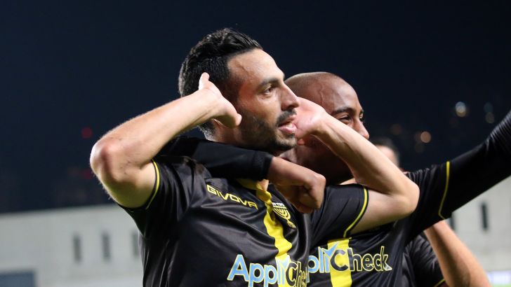 דן איינבינדר